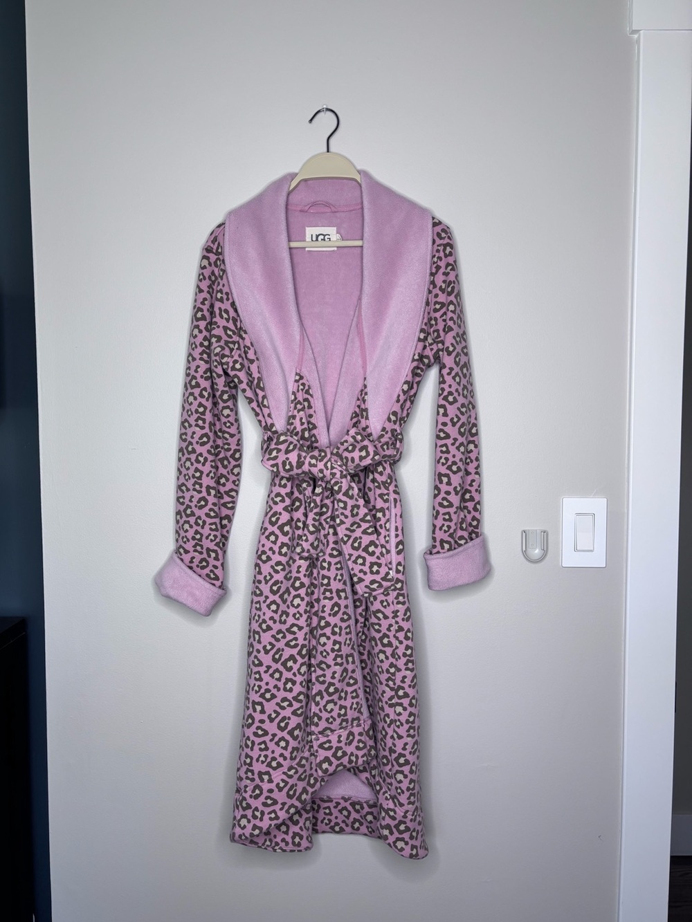 UGG Duffield II Women's Pink Leopard Fleece Shawl Wrap Robe